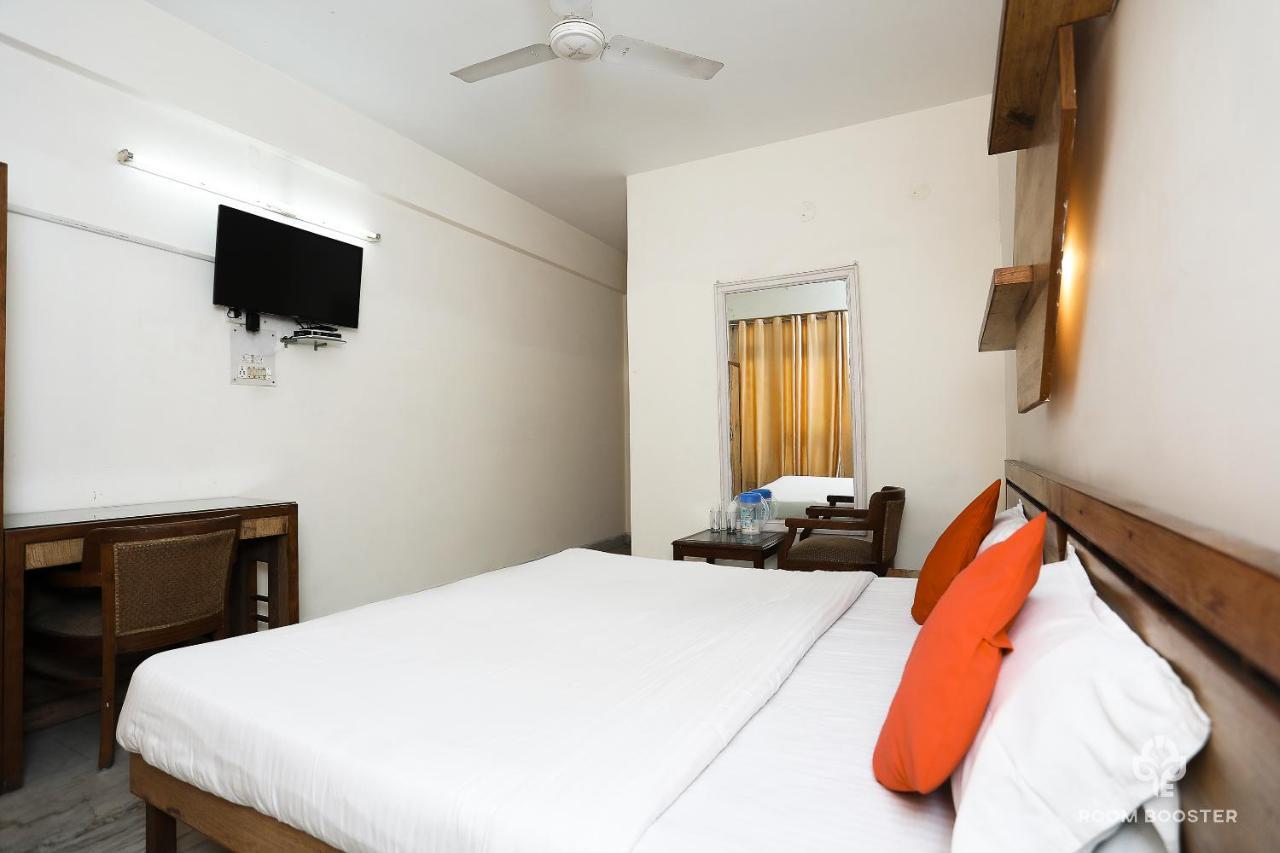 Hotel Inderlok ริชิเคช ภายนอก รูปภาพ